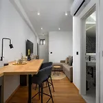 In By Old Town & Waterfront Апартаменты