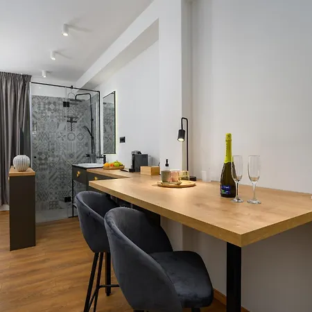 In By Old Town & Waterfront * Пореч