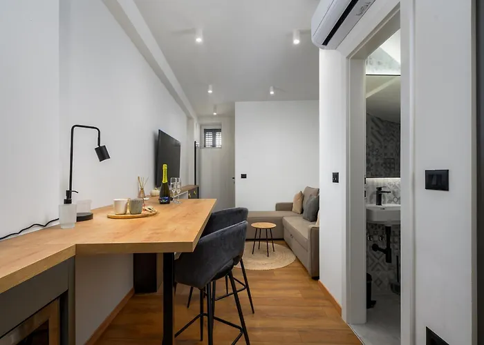 In By Old Town & Waterfront Apartmán